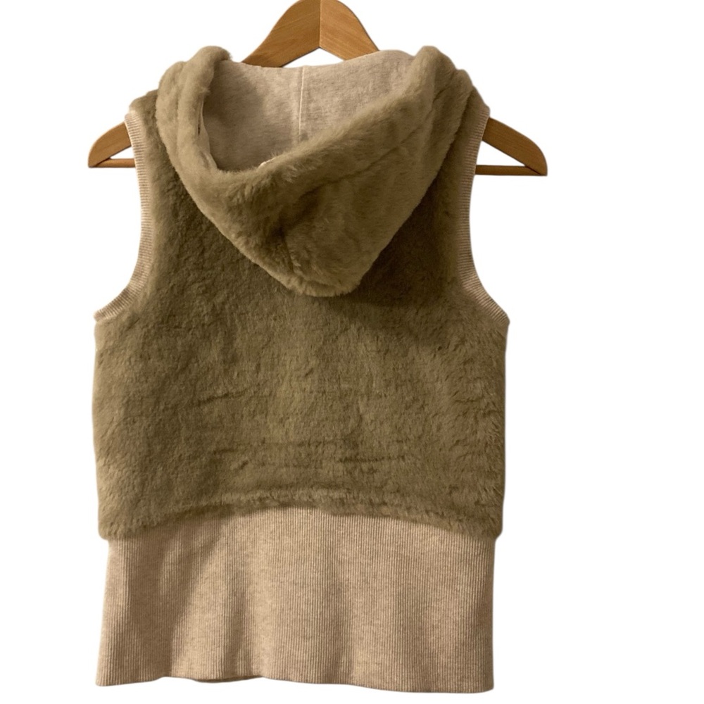 Armani Exchange Beige Faux Fur Vest - Picture 6 of 9